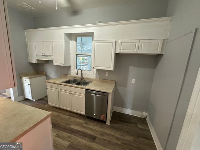 1007 Peek Street NW, Conyers, GA 30012