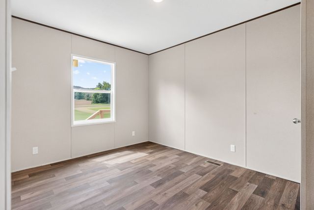 198 C Ray Ward St, Doyle, TN 38559