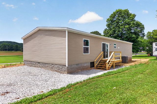 198 C Ray Ward St, Doyle, TN 38559