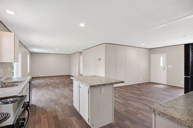 198 C Ray Ward St, Doyle, TN 38559