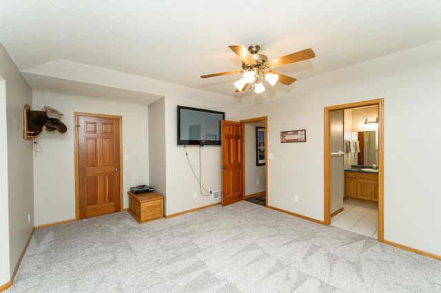 5303 Nicklaus Drive NW, Rochester, MN 55901