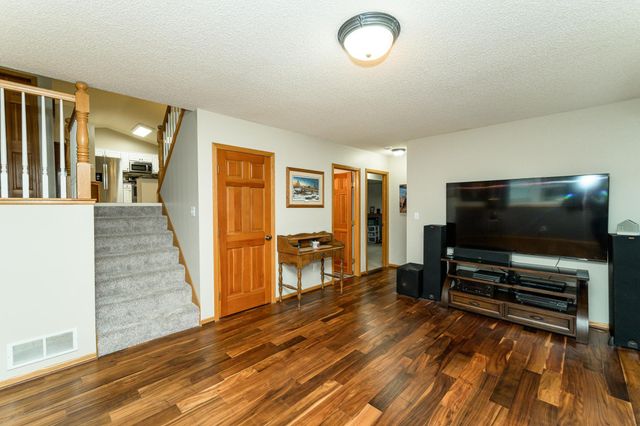 5303 Nicklaus Drive NW, Rochester, MN 55901