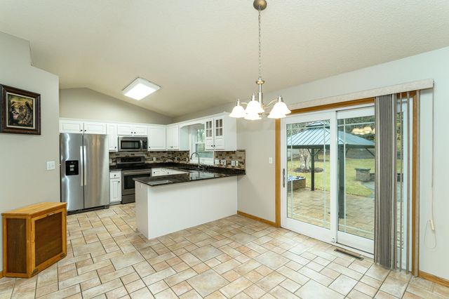 5303 Nicklaus Drive NW, Rochester, MN 55901