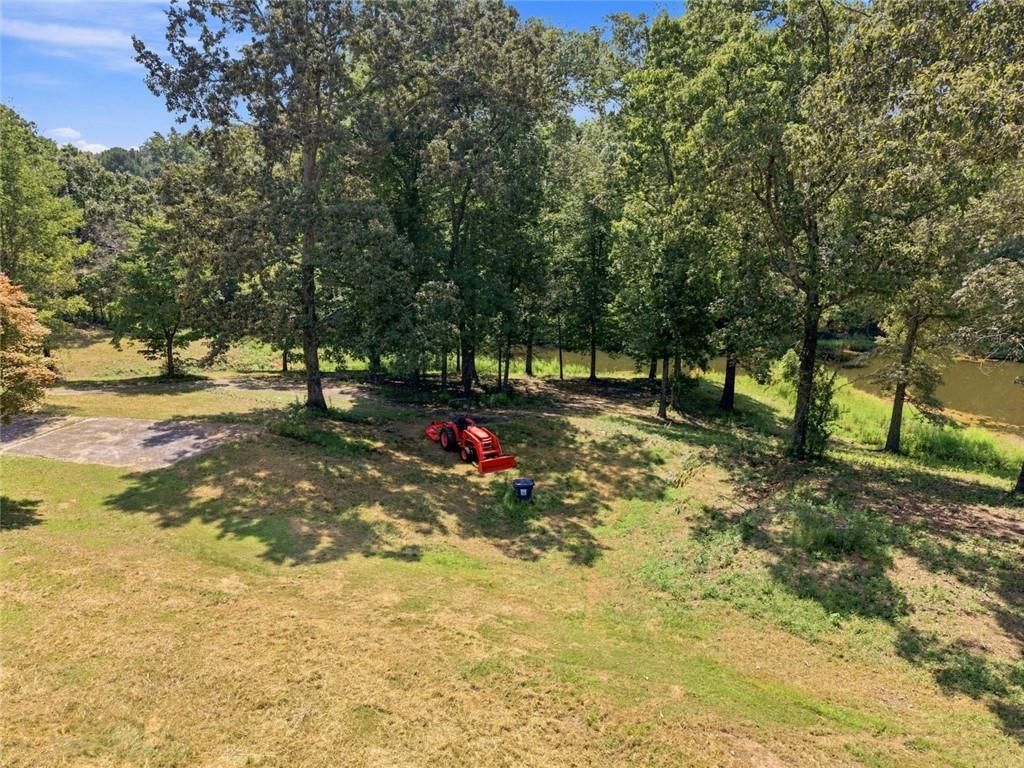 Image 3 of property listing at 568 Franklin Goldmine Road, Cumming, GA 30028