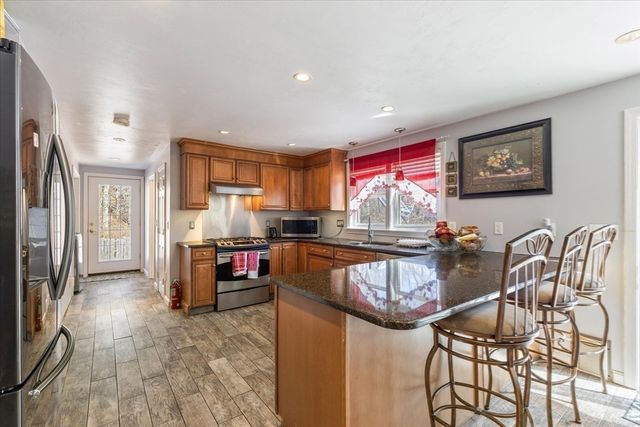 4 Old Colony Way, Yarmouth, MA 02664