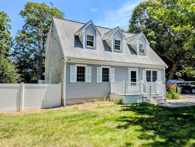 4 Old Colony Way, Yarmouth, MA 02664