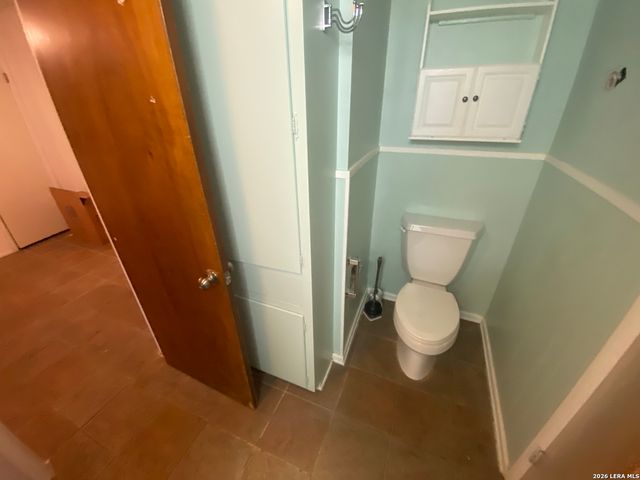 9811 Carolwood Dr, San Antonio, TX 78213