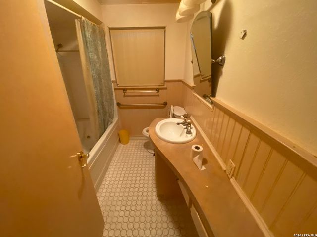 9811 Carolwood Dr, San Antonio, TX 78213