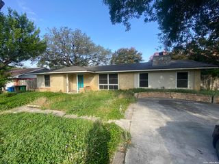 9811 Carolwood Dr, San Antonio, TX 78213