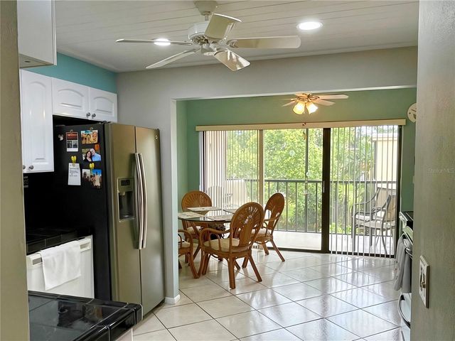 305 30TH AVENUE W A307, Bradenton, FL 34205