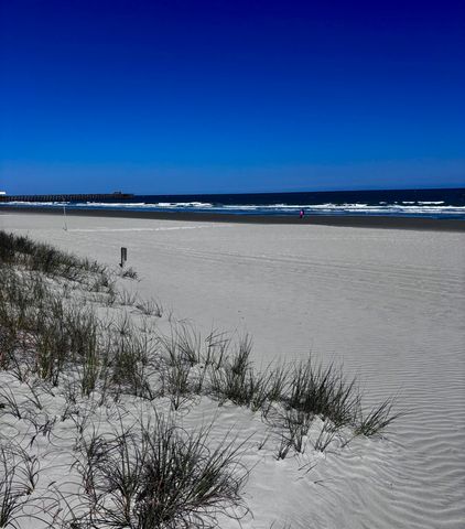 9600 Shore Dr Apt A108, Myrtle Beach, SC 29572