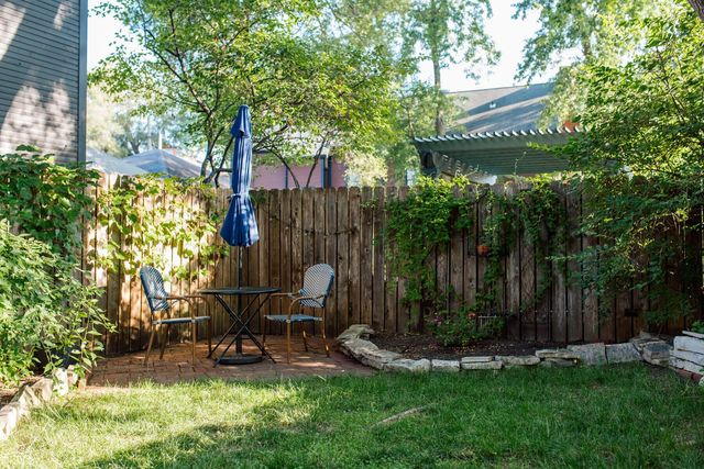 384 E Beck Street, Columbus, OH 43206