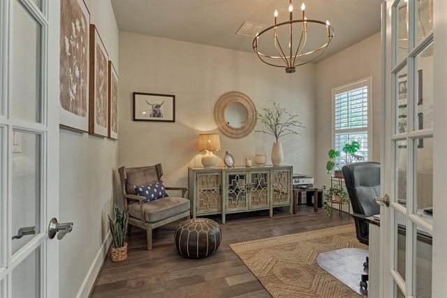 101 Mallard Creek Court, Montgomery, TX 77316