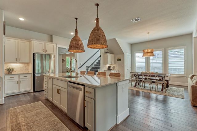 101 Mallard Creek Court, Montgomery, TX 77316