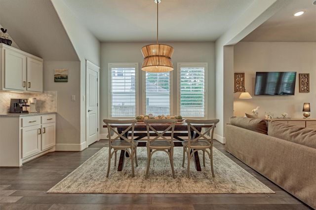 101 Mallard Creek Court, Montgomery, TX 77316