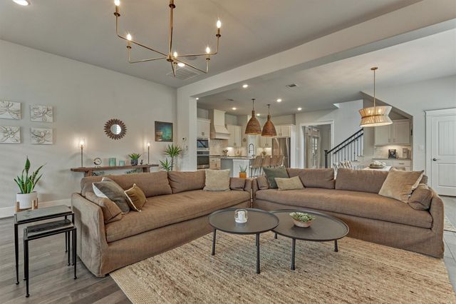 101 Mallard Creek Court, Montgomery, TX 77316