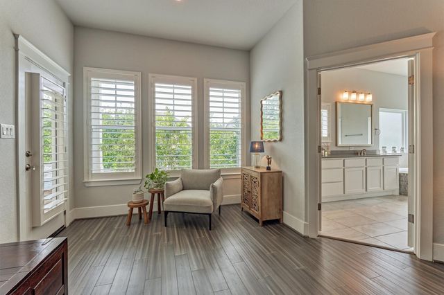 101 Mallard Creek Court, Montgomery, TX 77316