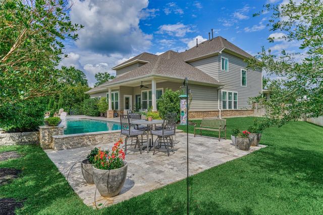 101 Mallard Creek Court, Montgomery, TX 77316