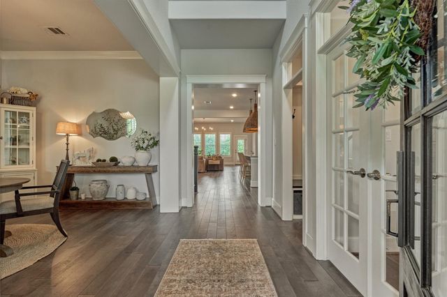 101 Mallard Creek Court, Montgomery, TX 77316