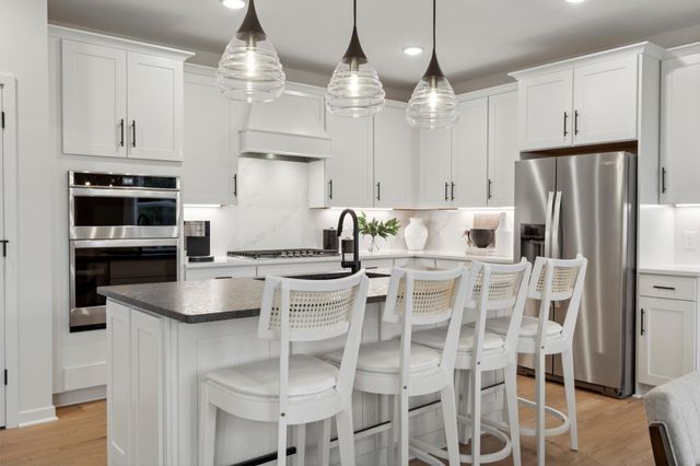 22201 Jed Drive, Rogers, MN 55374