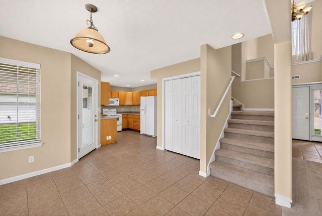 3901 JUNGLE TREE DR, Columbia, MO 65202