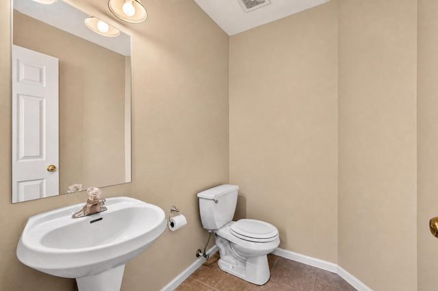 3901 JUNGLE TREE DR, Columbia, MO 65202