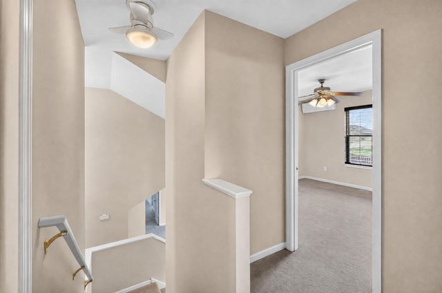 3901 JUNGLE TREE DR, Columbia, MO 65202