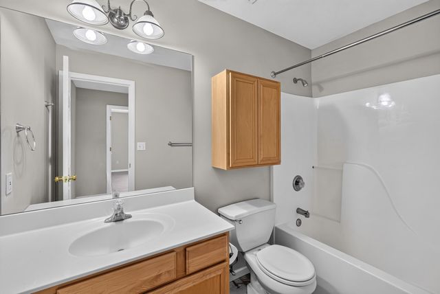 3901 JUNGLE TREE DR, Columbia, MO 65202