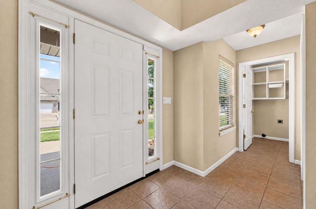 3901 JUNGLE TREE DR, Columbia, MO 65202