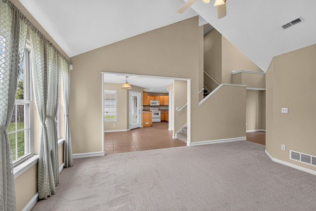 3901 JUNGLE TREE DR, Columbia, MO 65202