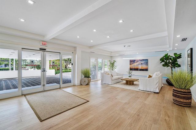 2066 N Ocean Boulevard 9ne, Boca Raton, FL 33431