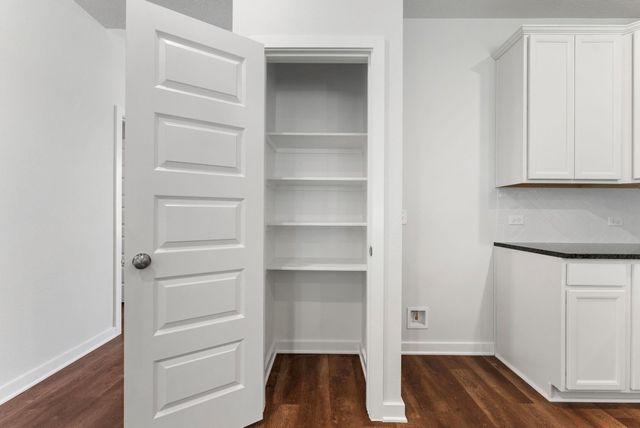 193 New Dawn Trail, Huntsville, TX 77320