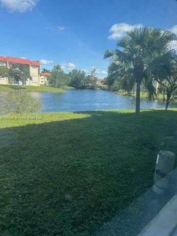3001 E Sunrise Lakes Dr 110, Sunrise, FL 33322