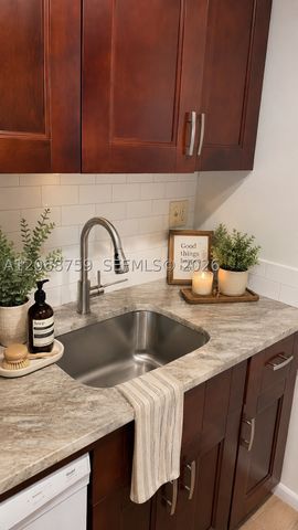 4114 NW 88th Ave 201, Coral Springs, FL 33065