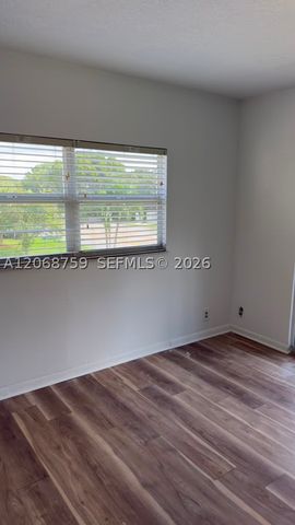 4114 NW 88th Ave 201, Coral Springs, FL 33065