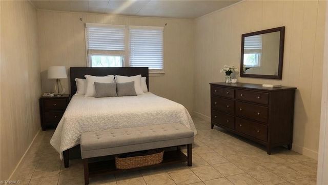 1727 Thurmond Street, Winston-salem, NC 27105