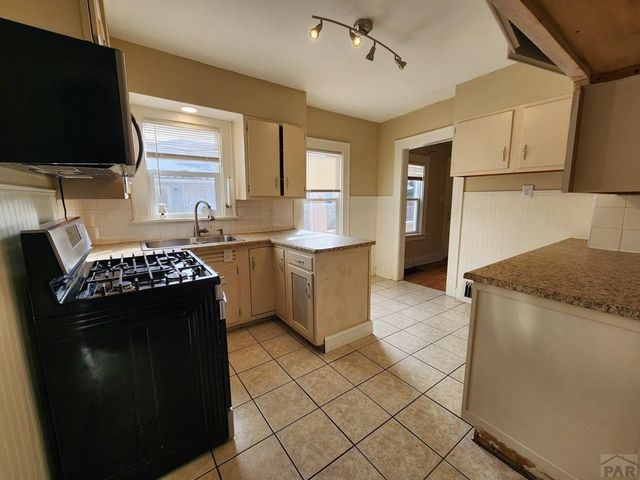 2708 8th Ave, Pueblo, CO 81003