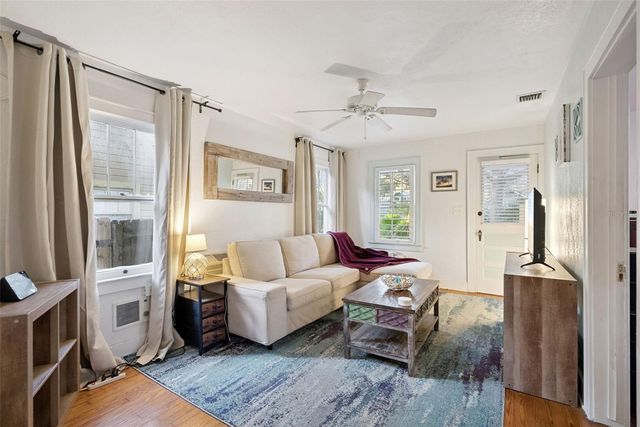 250 ORANGE PLACE, Maitland, FL 32751