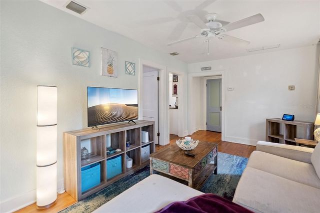 250 ORANGE PLACE, Maitland, FL 32751