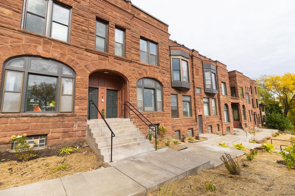 345 Ramsey Street 345B, Saint Paul, MN 55102