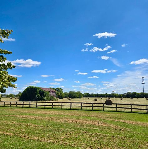 215 Carver Lane, Lebanon, TN 37087