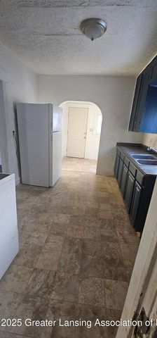 1102 Persons Court, Lansing, MI 48906