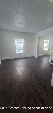 1102 Persons Court, Lansing, MI 48906