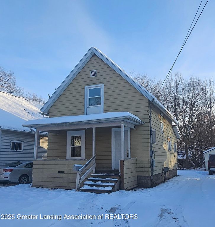 1102 Persons Court, Lansing, MI 48906