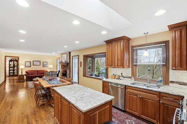 3852 Deerpath Lane, Miami Twp, OH 45248