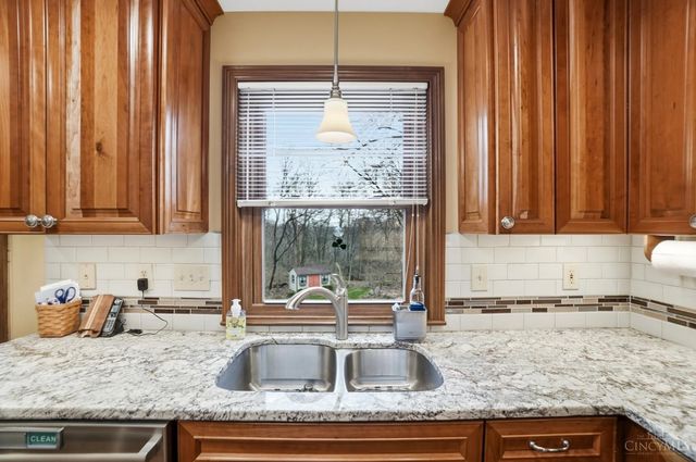 3852 Deerpath Lane, Miami Twp, OH 45248