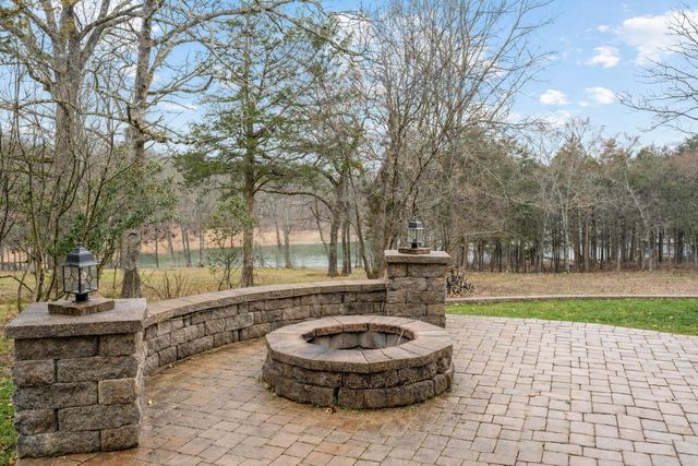 626 Gray Fox Road, Blue Eye, MO 65611