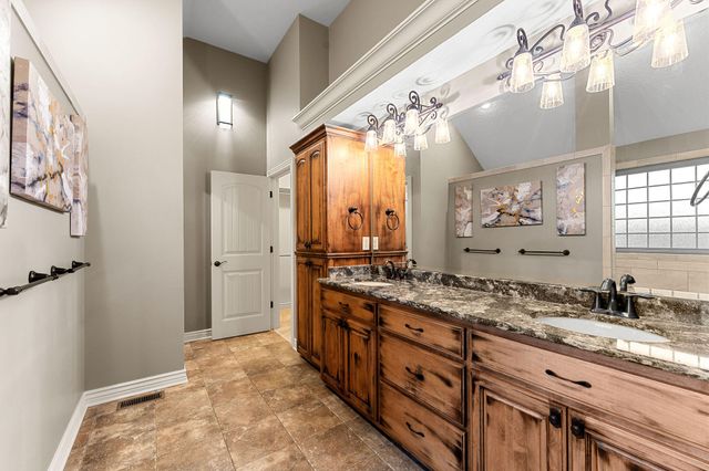 626 Gray Fox Road, Blue Eye, MO 65611