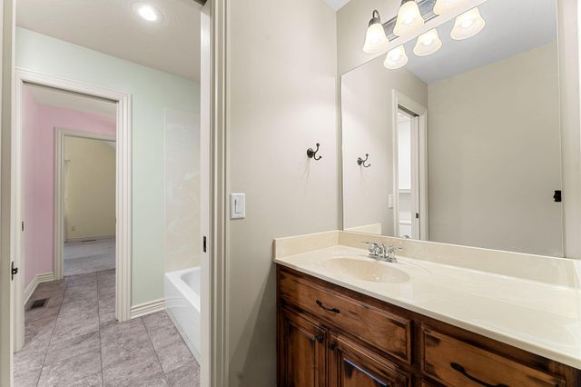 626 Gray Fox Road, Blue Eye, MO 65611