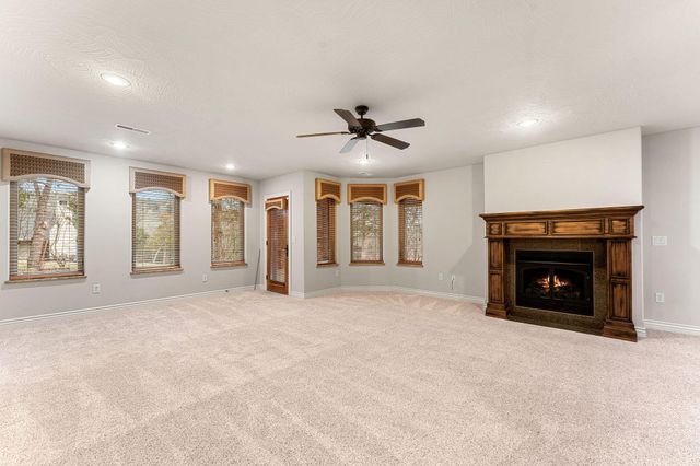 626 Gray Fox Road, Blue Eye, MO 65611